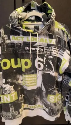 B ONE SOUL グラフィックプリント フード付きパーカー