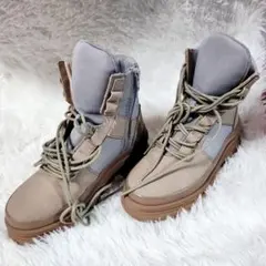 Item thumbnail for item 41a7e27d-c60c-4914-ad0f-7f3e92f1e64f