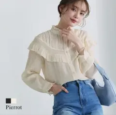 Pierrot フリルシャーリングブラウスのサムネイル