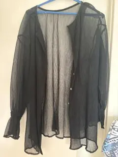 シフォン ブラック シャツ 長袖 フリル付き