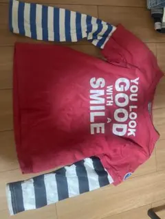 赤色ストライプ長袖Tシャツ