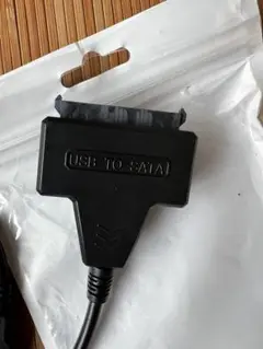USB to SATAアダプター