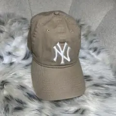 ニューヨーク・ヤンキース ベージュキャップ
