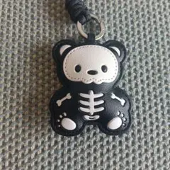 新品✩スケルトン ベア キーホルダー