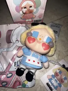 popmart アリス　crybaby