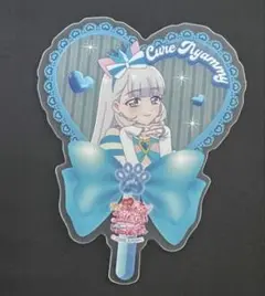 キュアニャミー　映画キミとアイドルプリキュア♪ 入場特典　うちわ型クリアカード