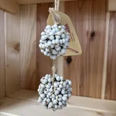 Item thumbnail for item 6900e1b5-dd85-401e-821c-c406b082d2de