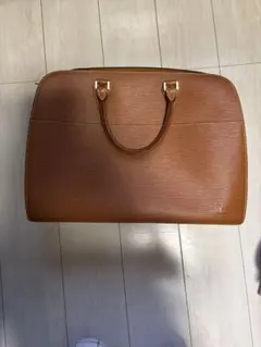 ルイヴィトン M5249H エピ クロワゼット ショルダーバック 正規品 レア 