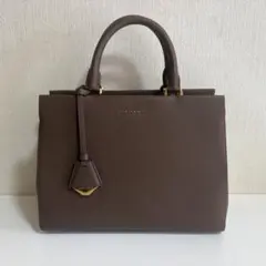 CHARLES & KEITH ミラベル ストラクチャーハンドバッグ