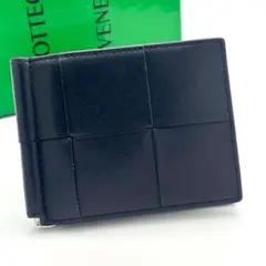 【未使用に近い】ボッテガヴェネタ カセット 二つ折り財布 ブラック ブラウンのサムネイル