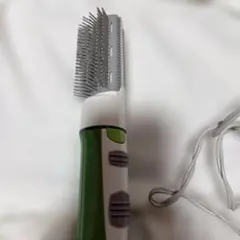ブラシヘアアイロン 緑色 DAY/NIGHTモード
