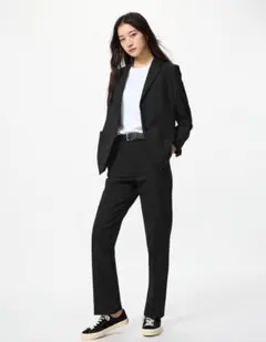 ユニクロ＊新品未使用＊タグ付き感動スリムパンツ/丈長め　ブラック　S