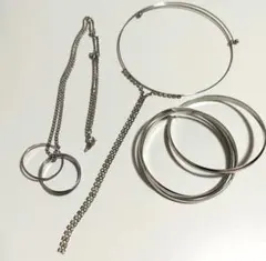 ネックレス　バングル　3点セット　シルバーカラー