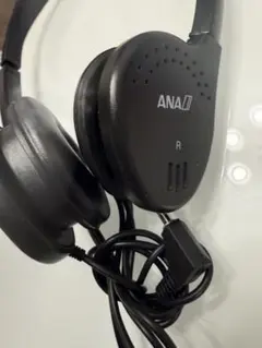 ⭐︎ANA 有線ヘッドホン ブラック L/R 未使用品　⭐︎