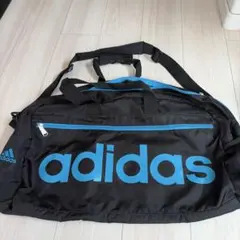 adidasアディダス ボストンバッグ ブラック 水色スポーツ 修学旅行 ジム