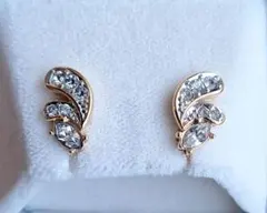 ゴールドトーン クリスタル イヤリング　NINA RICCI
