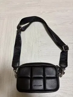 ADD CULUMN ブラックショルダーバッグ