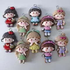 女の子チャーム10個