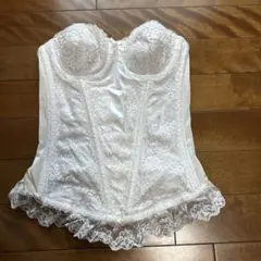 ホワイトレースコルセット