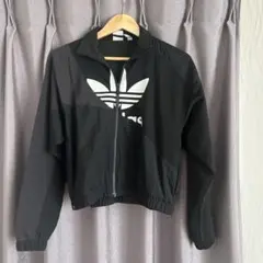 adidas クロップドジャケット ブラック