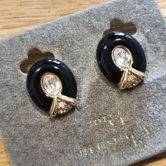 クリスチャン　ディオール　イヤリング　ストーン