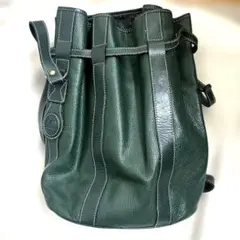 ダークグリーン イタリア製のレザー バッグ