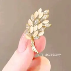 【即日発送‼️】ブローチコサージュ　卒園式入園式　ハレの日　ゴールド×小さめ