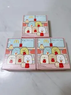 マクドナルド ハッピーセット すみっコぐらし　第一弾 しろくま ねこ ぺんぎん？