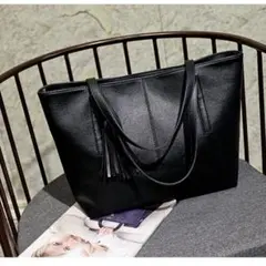 トートバッグ ブラック 黒 ビジネスバッグ タッセル付き シンプル メンズ 上品