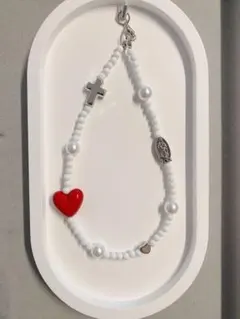 【No.41】スマホストラップ　ホワイト　レッド　シルバー　パール