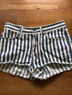 GU ストライプ  ショートパンツ