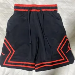 Jordan バスケットボールパンツ ブラック レッド ハーフパンツ 希少のサムネイル