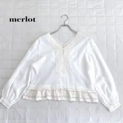 ..merlot メルロー レースブラウス ホワイト Vネック ナチュラル 長袖のサムネイル