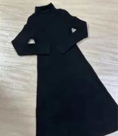 GU ジーユー リブタートルネックニットワンピース ブラック