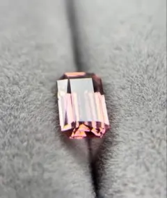 210クンツァイト 12.2mm オクタゴン エメラルドカット6.6ct 希少 