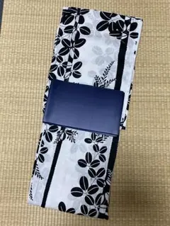 今だけのセール価格‼️モダン朝顔モノトーン浴衣セット - メルカリ