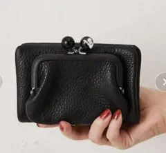 【美品】 レディース　二つ折財布　ear PAPILLONNER ※※箱無し※※ 美品】 レディース 二つ折財布 ear PAPILLONNER ※※箱無し※※ ear