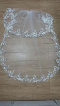ホワイト花柄刺繍二層式ウェディングベール