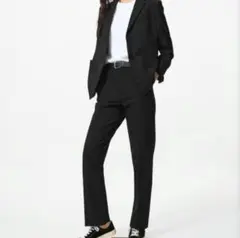 新品・未使用タグ付き　ユニクロ　感動スリムパンツM 丈長め　黒