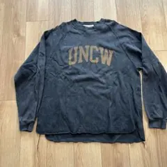 レミレリーフ　UNCWロゴ ダークグレー トレーナーのサムネイル