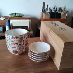 明治期　九谷焼　土井製　赤絵　蓋茶碗5個　骨董　アンティーク　古伊万里 明治期 九谷焼 土井製 赤絵 蓋茶碗5個 骨董 アンティーク 古伊万里
