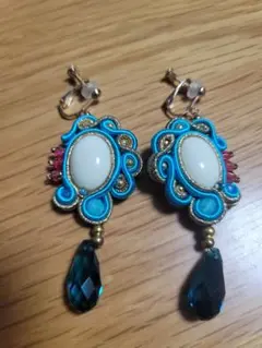 Item thumbnail for item f610949b-1eb1-4c89-b8d7-84864dc4a6dc