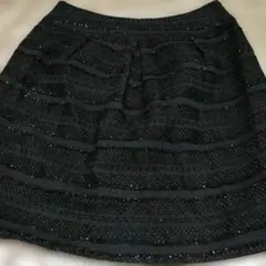 NATURAL BEAUTY BASICS ラメ入り黒ストライプタイトスカート