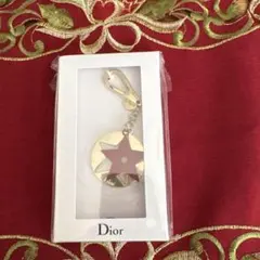 Dior ラッキーチャーム　ノベルティ　キーホルダー　キーチャーム