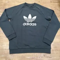 新品未使用！adidas ロゴプリント スウェット グリーンのサムネイル