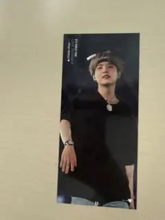 BTS SUGA サイン入り写真カード 2枚セット - メルカリ