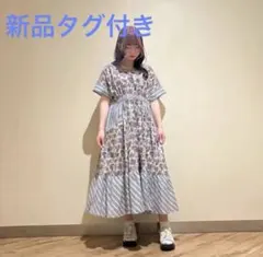 【新品タグ付き】ANOKHI 花柄 Vネック 半袖ワンピース ANOKHI 花柄 Vネック 半袖ワンピース - メルカリ