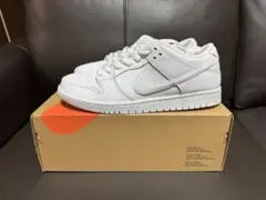 SB Dunk Low Pro ISO Triple White 28.5cmのサムネイル