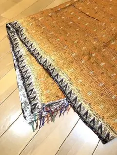 インドカンタKantha）アンティークサリーのシルクパッチワーク刺子90