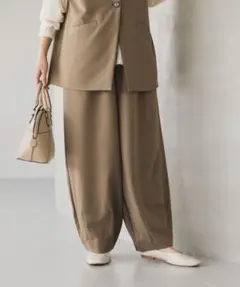 スタディオクリップ【未使用】タックコクーンパンツ　オケージョン　カジュアル